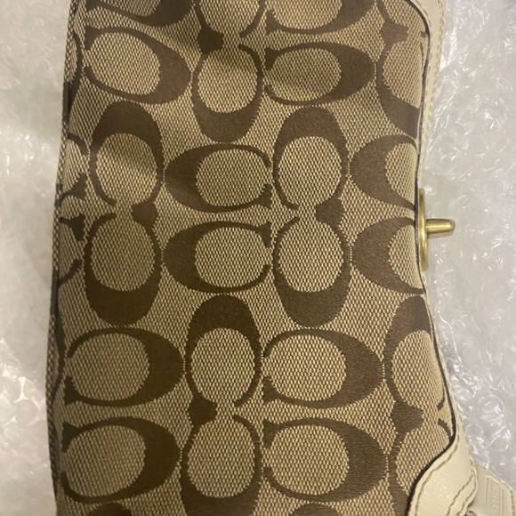 Coach hand clutch - Picture 2 of 8